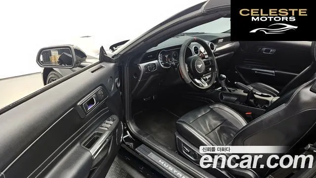 FORD Cabriolet 2019 — photo 12 sur 30
