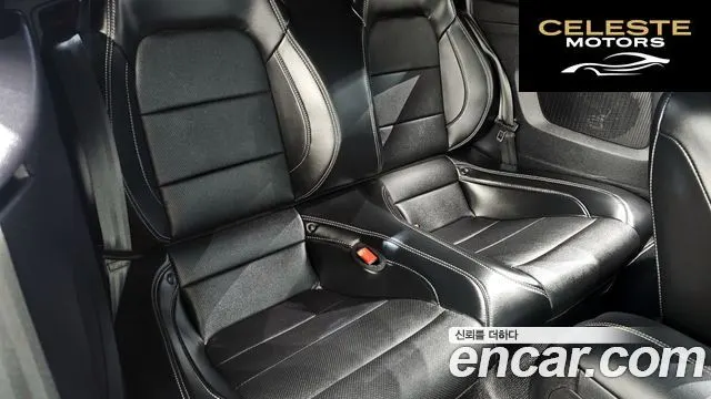 FORD Cabriolet 2019 — photo 17 sur 30