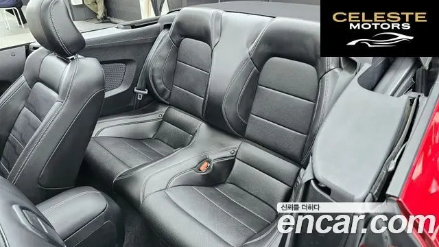 FORD Cabriolet 2023 — photo 16 sur 35