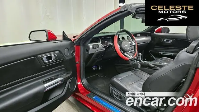 FORD Cabriolet 2023 — photo 13 sur 35