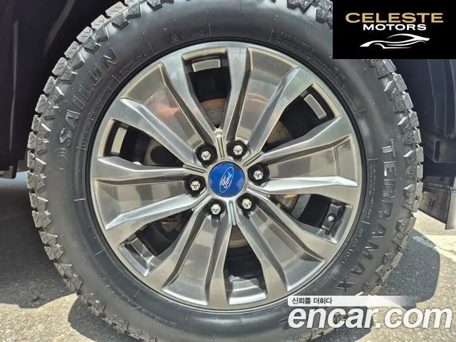 FORD F150 5.0L 2018 — photo 16 sur 26