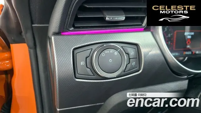 FORD Cabriolet 2020 — photo 24 sur 36