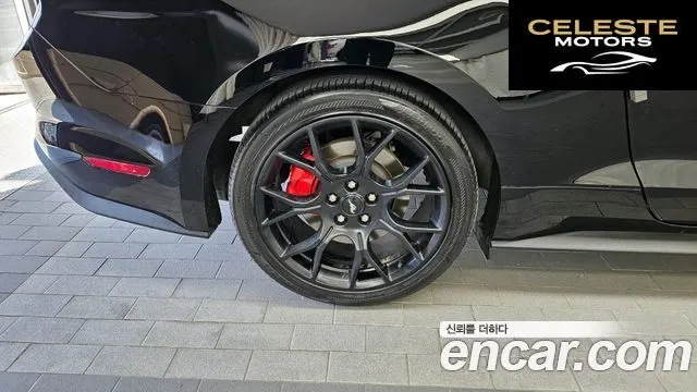 FORD Coupé 2019 — photo 5 sur 20