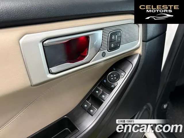 FORD 62.3 Limited 4WD 2020 — photo 12 sur 24