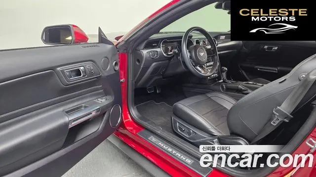 FORD Coupé 2019 — photo 13 sur 36