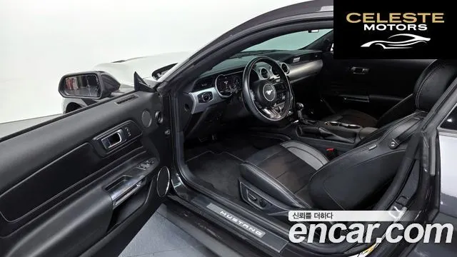 FORD Coupé 2023 — photo 13 sur 31