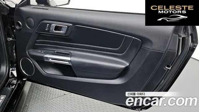 FORD Cabriolet 2020 — photo 14 sur 30