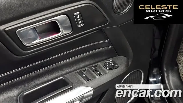 FORD Cabriolet 2020 — photo 27 sur 30