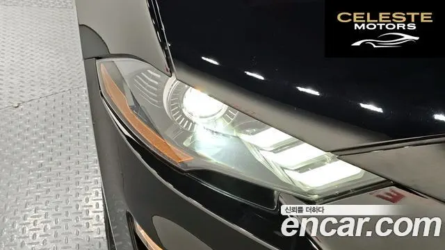 FORD Cabriolet 2020 — photo 7 sur 30
