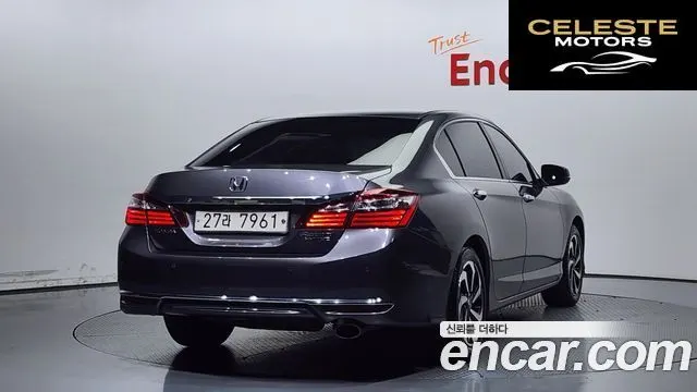 HONDA 2.4 2017 — photo 2 sur 20