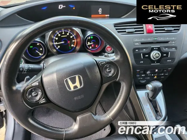 HONDA 1.8 2013 — photo 12 sur 20