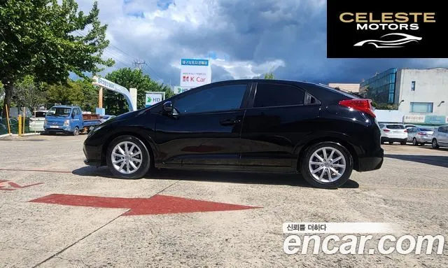 HONDA 1.8 2013 — photo 17 sur 26
