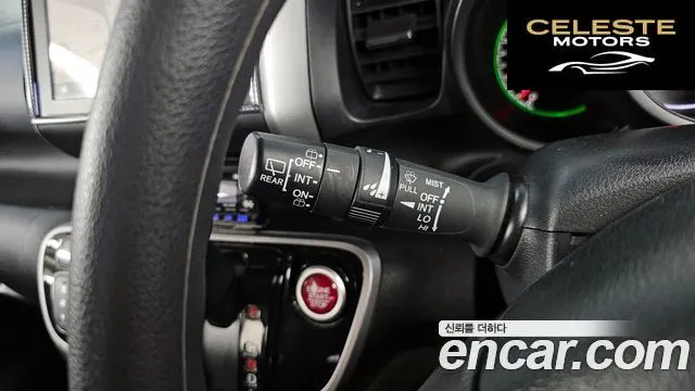 HONDA N-BOX 0.6 2WD 2015 — photo 15 sur 20