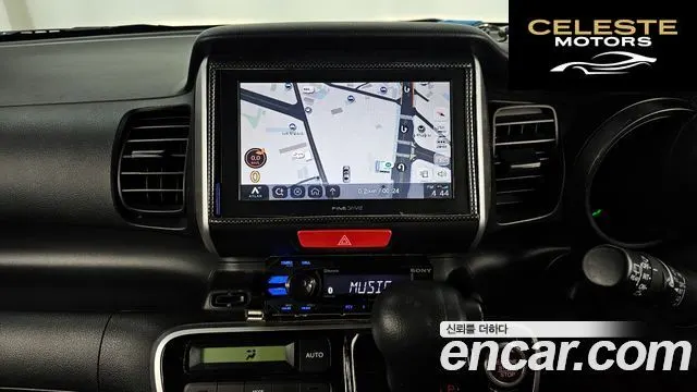 HONDA N-BOX 0.6 2WD 2015 — photo 17 sur 20