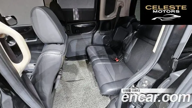 HONDA N-BOX 0.6 Turbo 2WD 2015 — photo 12 sur 20