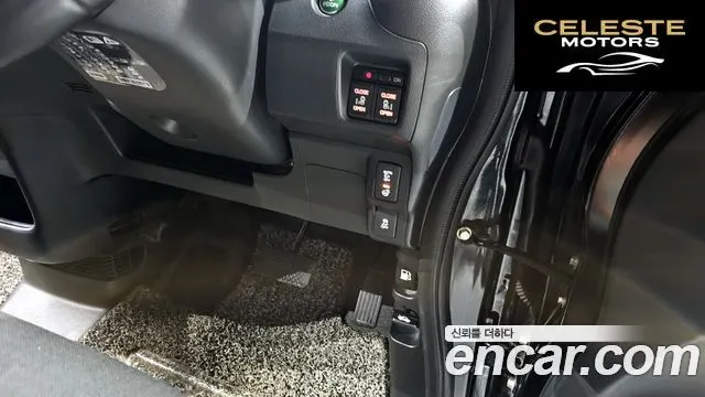 HONDA N-BOX 0.6 Turbo 2WD 2015 — photo 16 sur 20