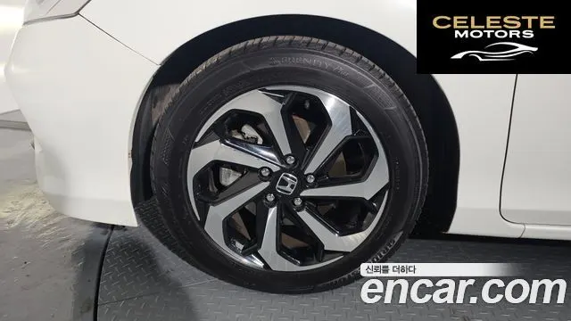 HONDA 2.4 2017 — photo 5 sur 26
