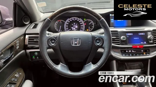 HONDA 3.5 2013 — photo 13 sur 26