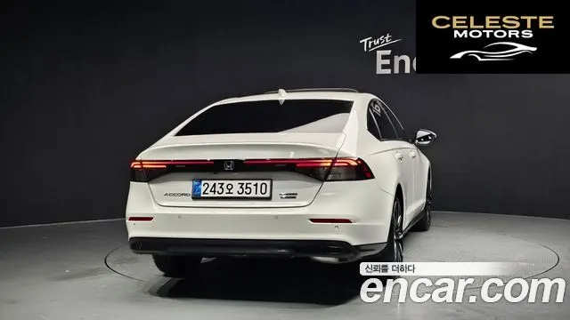 HONDA 112.0 HighTouring 2025 — photo 4 sur 26