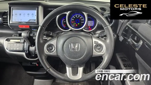 HONDA N-BOX 0.6 2WD 2016 — photo 13 sur 20