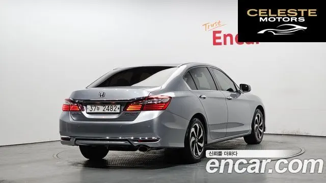 HONDA 2.4 2017 — photo 2 sur 20