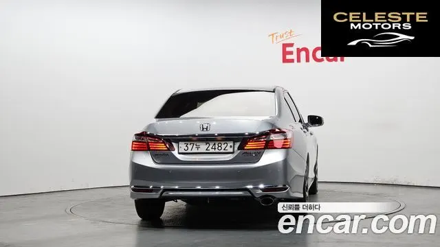 HONDA 2.4 2017 — photo 4 sur 20