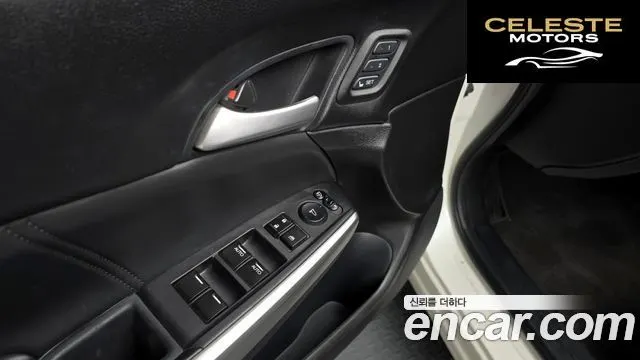 HONDA 3.5 2013 — photo 18 sur 26