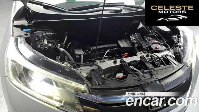 HONDA New CR-V 4WD Touring 2016 — photo 6 sur 20