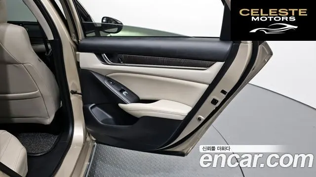 HONDA 102.0 HighTouring 2019 — photo 29 sur 36