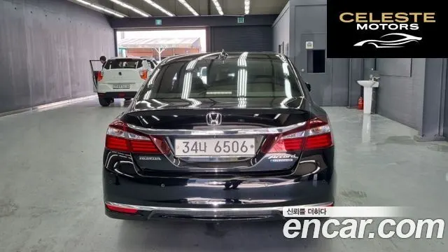 HONDA 2.0 High 2017 — photo 3 sur 24