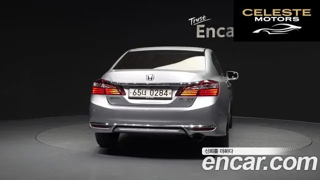 HONDA 2.4 2017 — photo 4 sur 20