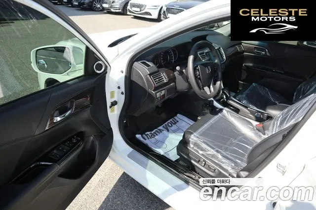 HONDA 2.4 2017 — photo 10 sur 26