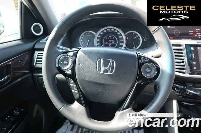 HONDA 2.4 2017 — photo 16 sur 26
