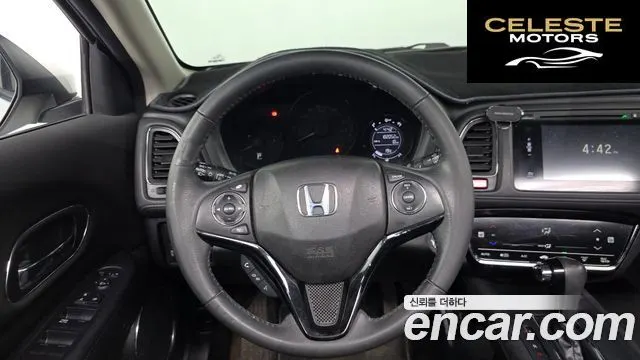 HONDA HR-V 1.8 2016 — photo 13 sur 26
