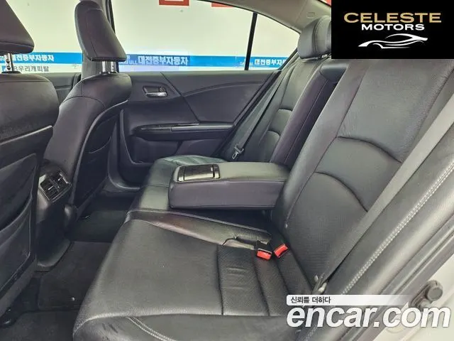HONDA 2.4 2014 — photo 12 sur 26