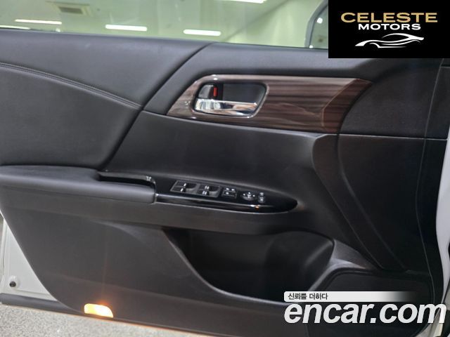HONDA 2.4 2017 — photo 10 sur 25
