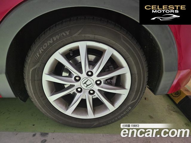 HONDA 1.8 2013 — photo 13 sur 25