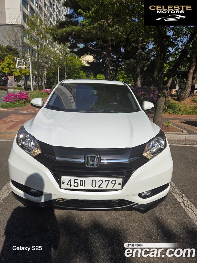 HONDA HR-V 1.8 2016 — photo 7 sur 16