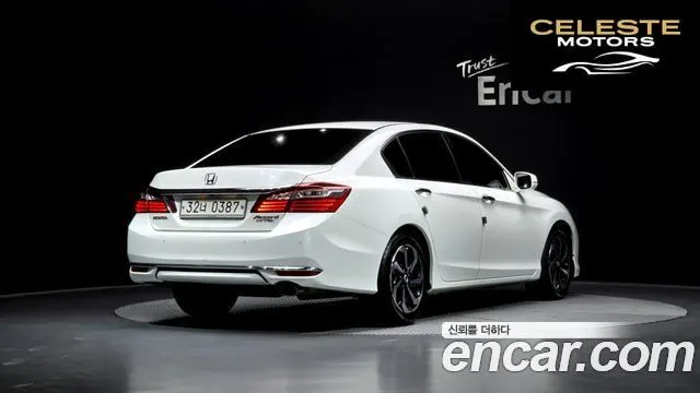HONDA 2.4 2017 — photo 2 sur 39