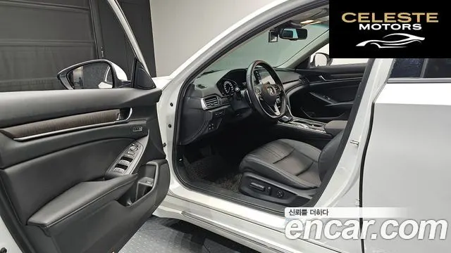 HONDA 102.0 HighTouring 2019 — photo 13 sur 35