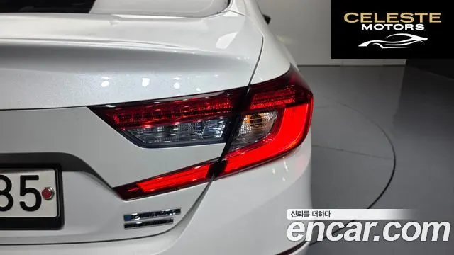 HONDA 102.0 HighTouring 2019 — photo 9 sur 35