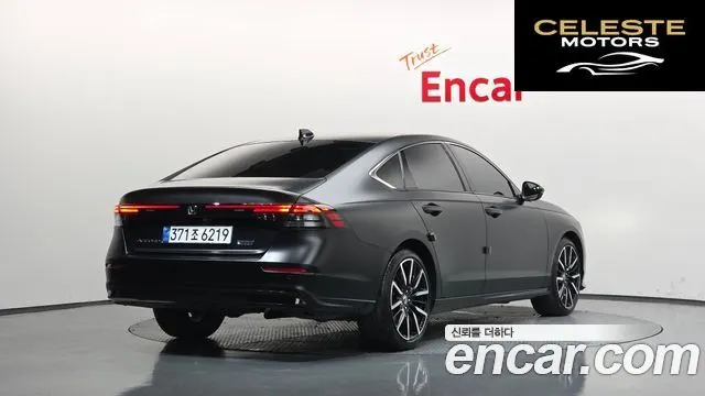 HONDA 112.0 HighTouring 2025 — photo 2 sur 35