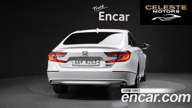 HONDA 102.0 HighTouring 2019 — photo 4 sur 30