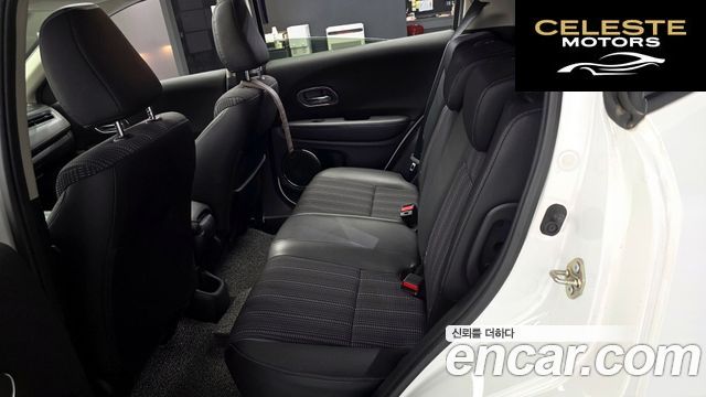 HONDA HR-V 1.8 2016 — photo 11 sur 20