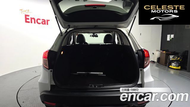 HONDA HR-V 1.8 2016 — photo 17 sur 20