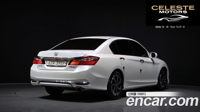 HONDA 2.4 2017 — photo 2 sur 20