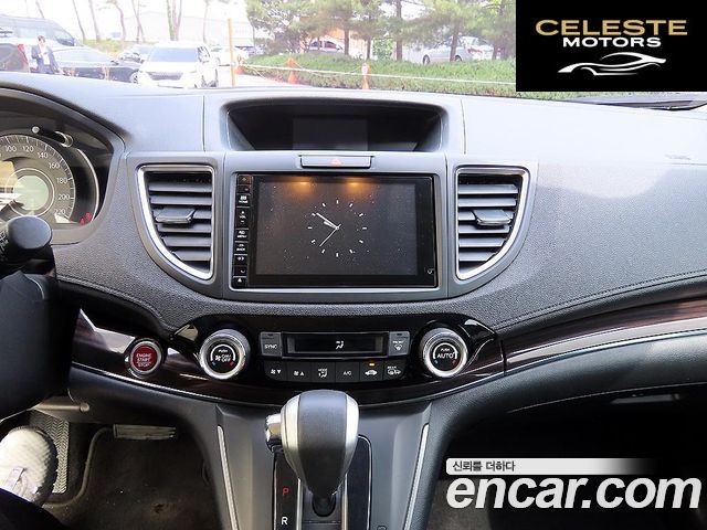 HONDA New CR-V 4WD Touring 2016 — photo 14 sur 26