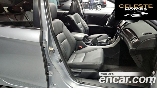 HONDA 2.4 2017 — photo 12 sur 26