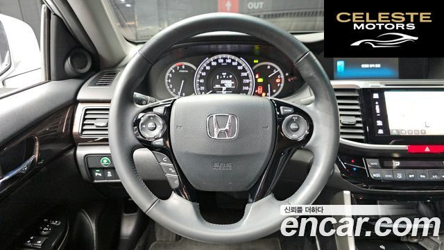 HONDA 2.4 2017 — photo 13 sur 26