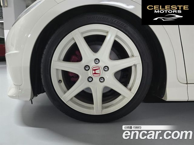HONDA Type R 2010 — photo 24 sur 26